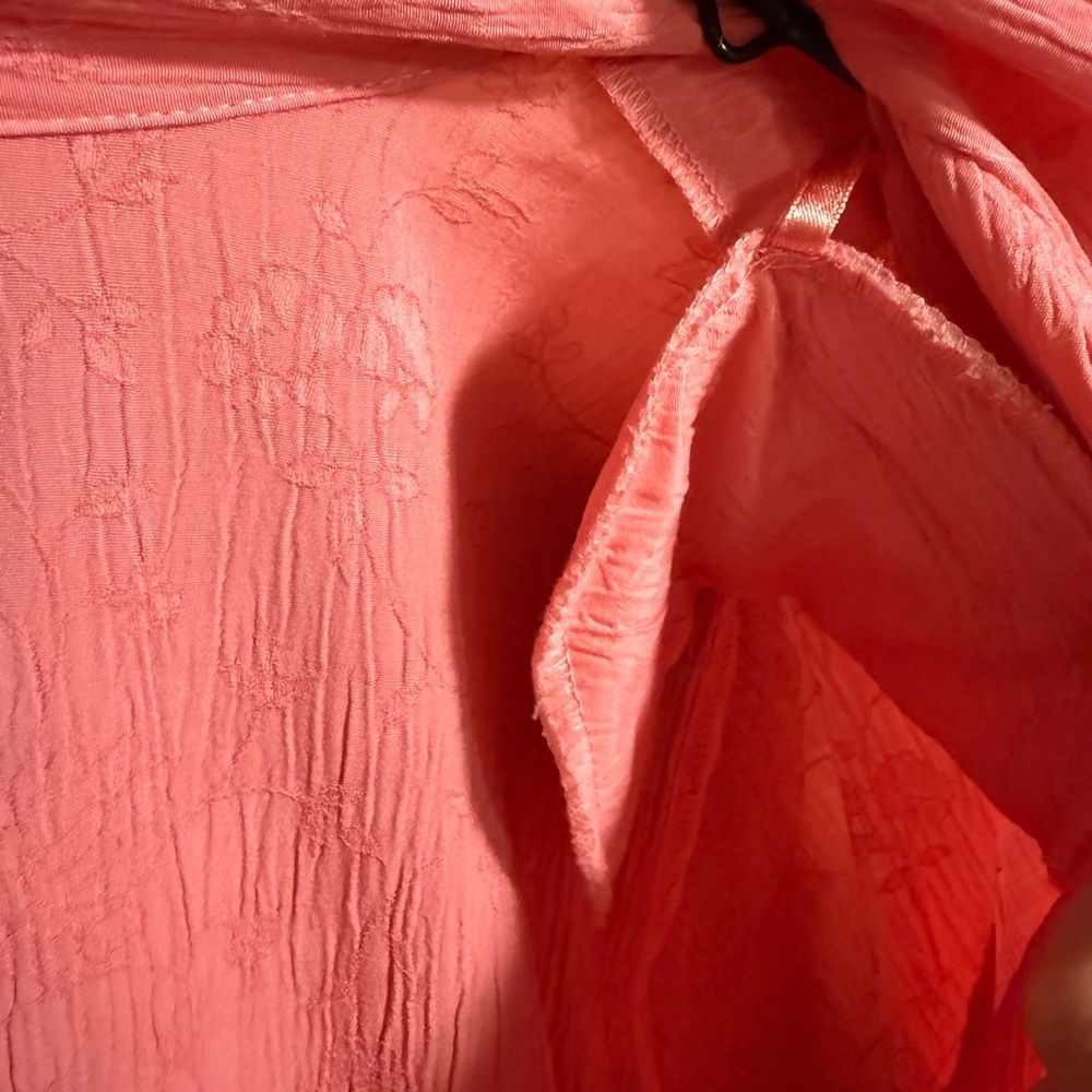 Studio 1940 Coral Textured Blouse - Picture 5 of 5